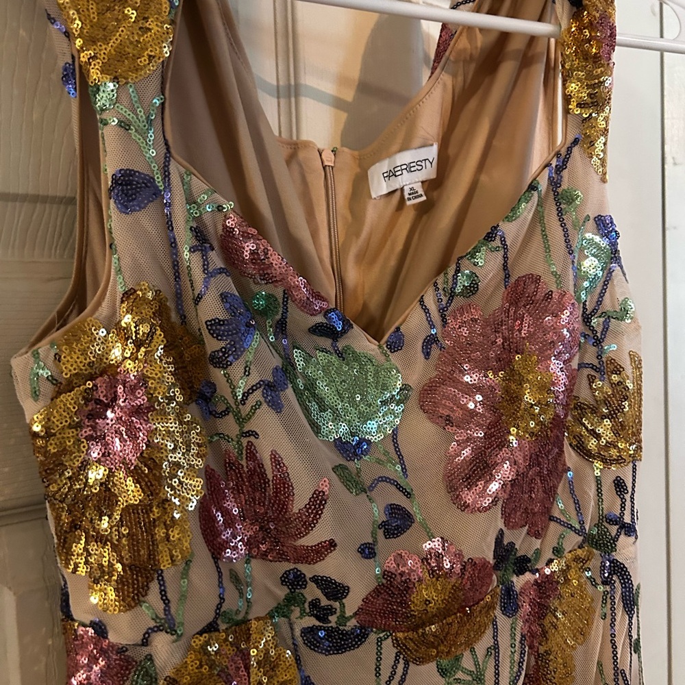 Faeriesty Luxe Floral Sequin Formal Maxi Dress with Side Slit Size xl - Picture 3 of 6